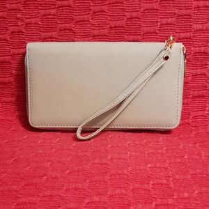 Elegant Neutral Wristlet Clutch with Detachable Strap